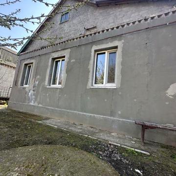 Продаж будинку біля ЛІСУ