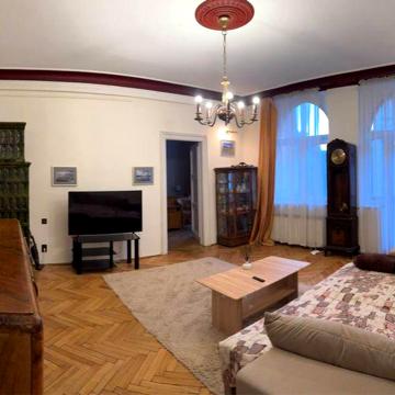 Центр, кв в елітному будиноку, від власника.