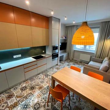 Продаж  4 кімнатна Дмитрівська 80 Без комісії SF