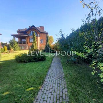 Продаж будинку 280 м.кв. з укриттям і ландшафтом. 15 соток!