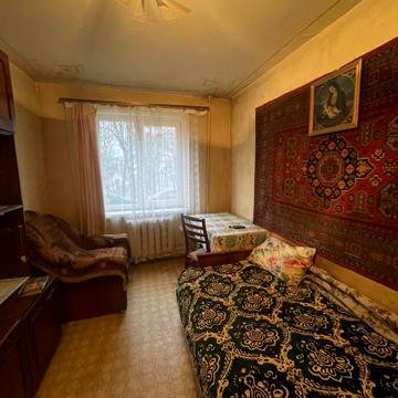 Хуторівка вул., 40