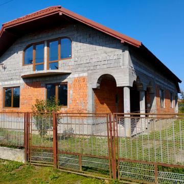 Центральна