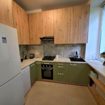 Продажа 2к квартиры с ремонтом,  Центр