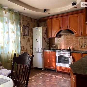 Довгострокова оренда 5к Дім 2-а Садова (Дніпровський) вулиця