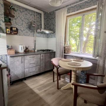 Олександрійська вул., 10