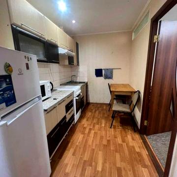 Сдам 2к. квартиру, П.Поле, метро 23 августа