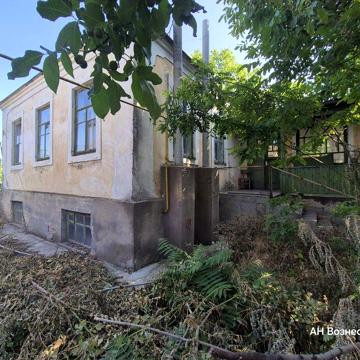 Будинок під капітальний ремонт
