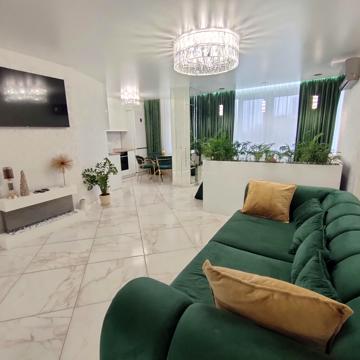 Митрополита Андрея Шептицького вул. (Анатолія Луначарського), 7
