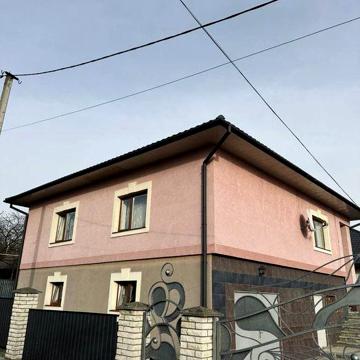 Будинки в місті Сторожинець