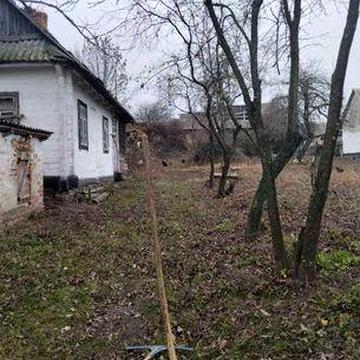 Продам деревяну хату