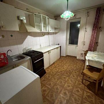 Продам 2-ух комн квартиру на пер Московском