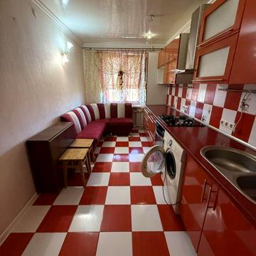 Сдам 3 комн квартиру в районе Таврии-В