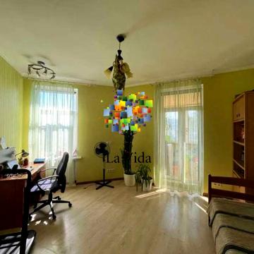 Сирецька вул., 38