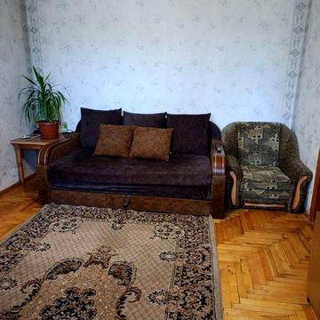 Продам квартиру 3-х комн Фестевальная