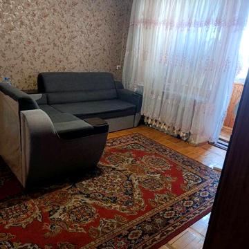 Продам квартиру 3-х комн Фестевальная