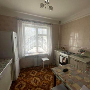 Трикімнатна квартира, Космос, Олімпійська