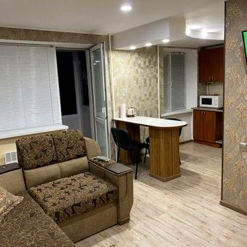 Здається в оренду 2-кімнатна квартира в центрі міста
