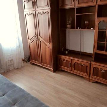 Олександра Довженка вул., 10