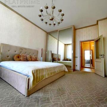 Юлії Здановської вул. (Ломоносова), 73-Г