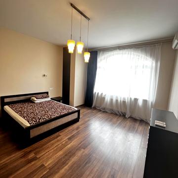 Золотоустівська вул., 52