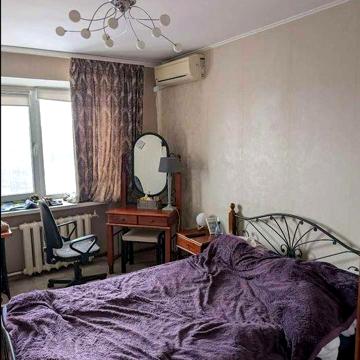 Продам квартиру 44метра кв., двух кімнатну район метро Холодна гора!SE