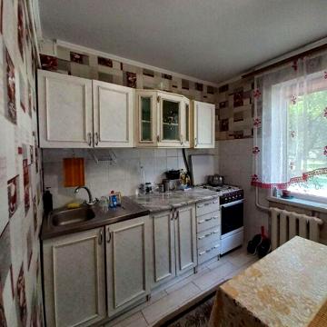 Довгострокова оренда 1к Квартира Лялі Ратушної вулиця