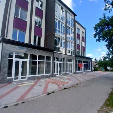 Центральна, 16