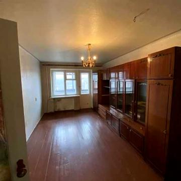 Продам 1 ком. квартиру в пгт Эсхар, 3/5, не угловая