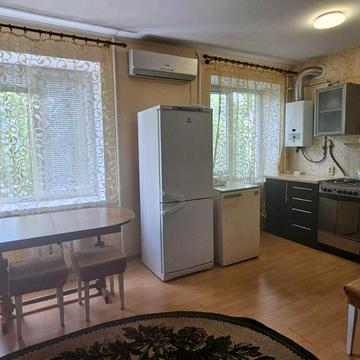 Оренда 2-кімнатної квартири в центрі