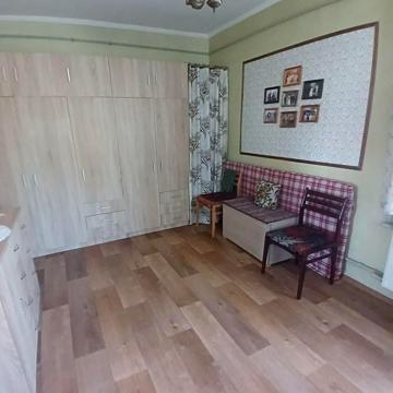 Шкільна вул., 9