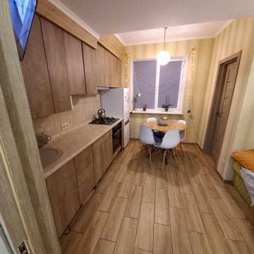 Євро3к квартира з ремонтом у продажі