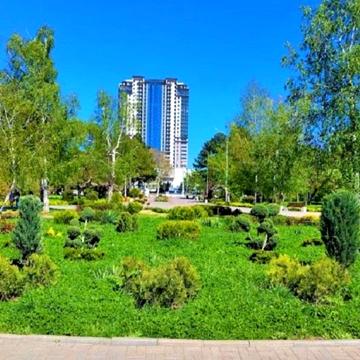 Сегедська вул., 23
