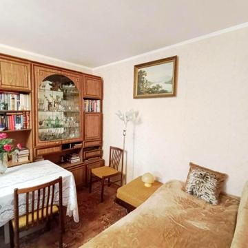 Героїв просп., 11