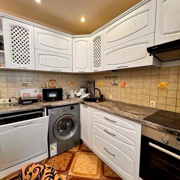 Продаж 3 кімн Ревуцького 19/1  біля Озера, м.Харьківська
