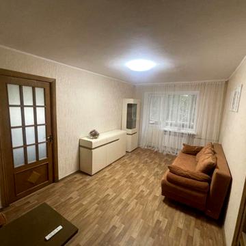 Сдам  2к.кв. П. Поле метро 23Августа,м. Бот. Сад-5минут