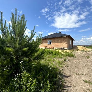 Приміська, 1