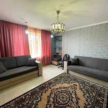 Продам 2-кімнатну квартиру в центрі міста по вул. Пушкіна