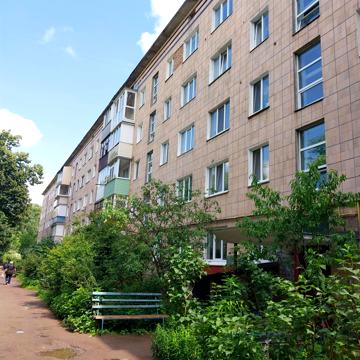 Рятувальників вул., 6