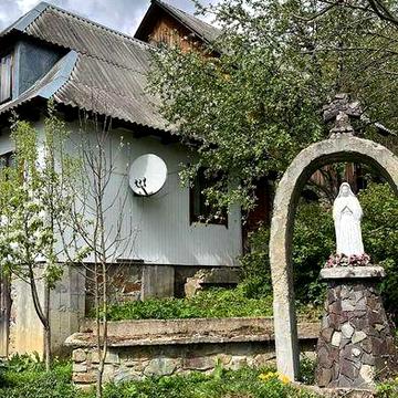 Продаж будинку у с.Славське|10cот земельна ділянка