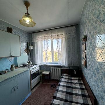 Продается 2 комнатная квартира Ольжича 3д