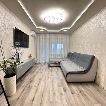 Продам 3-кімнатну квартиру з ремонтом під ключ