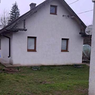 Будинок з великою двлянкою в Яворові