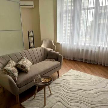 Дніпровська набережна вул., 26-І