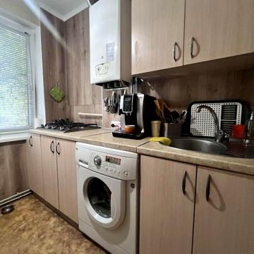 Продам 2 кімнатну квартиру по вул. Яновського