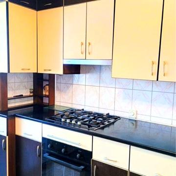 Оренда Двокімнатної квартири Святоюрівська