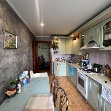 Продаж 3к Квартира Юрія Вороного (Гагаріна) вулиця