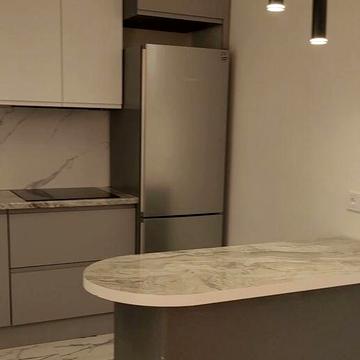 Продам 3 кім. квартиру в центрі біля метро Золоті Ворота