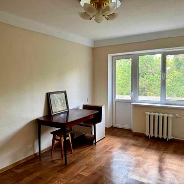 Продаж 2 кімн. квартири 40м2 на 4/5 поверх буд. вул. Вітряні Гори 10Д