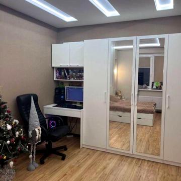 Срочно!!! Сдам 1 кв новостр. ЖК Мира 4  м Индустр. 7500+ сч.