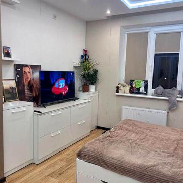 Срочно!!! Сдам 1 кв новостр. ЖК Мира 4 м Индустр. 7500+ сч.